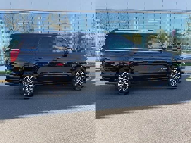 Certified 2025 Ford Expedition Max Platinum image 10