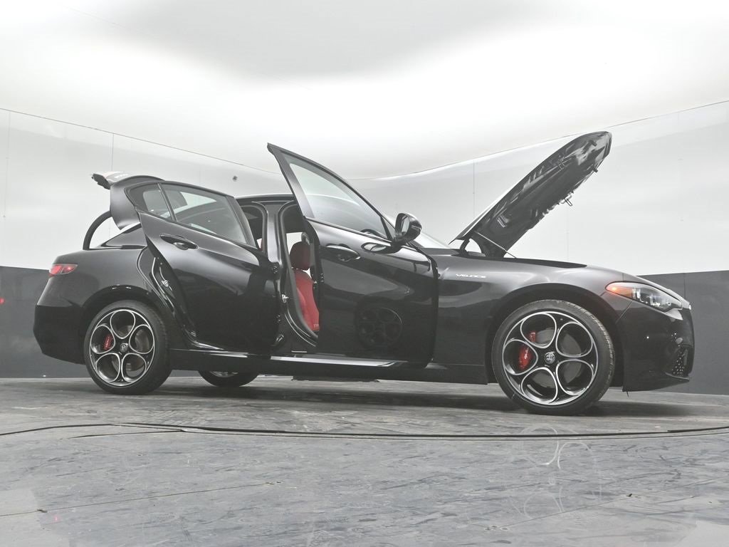 New 2026 Alfa Romeo Giulia AWD w/ Driving Assist Package image 52