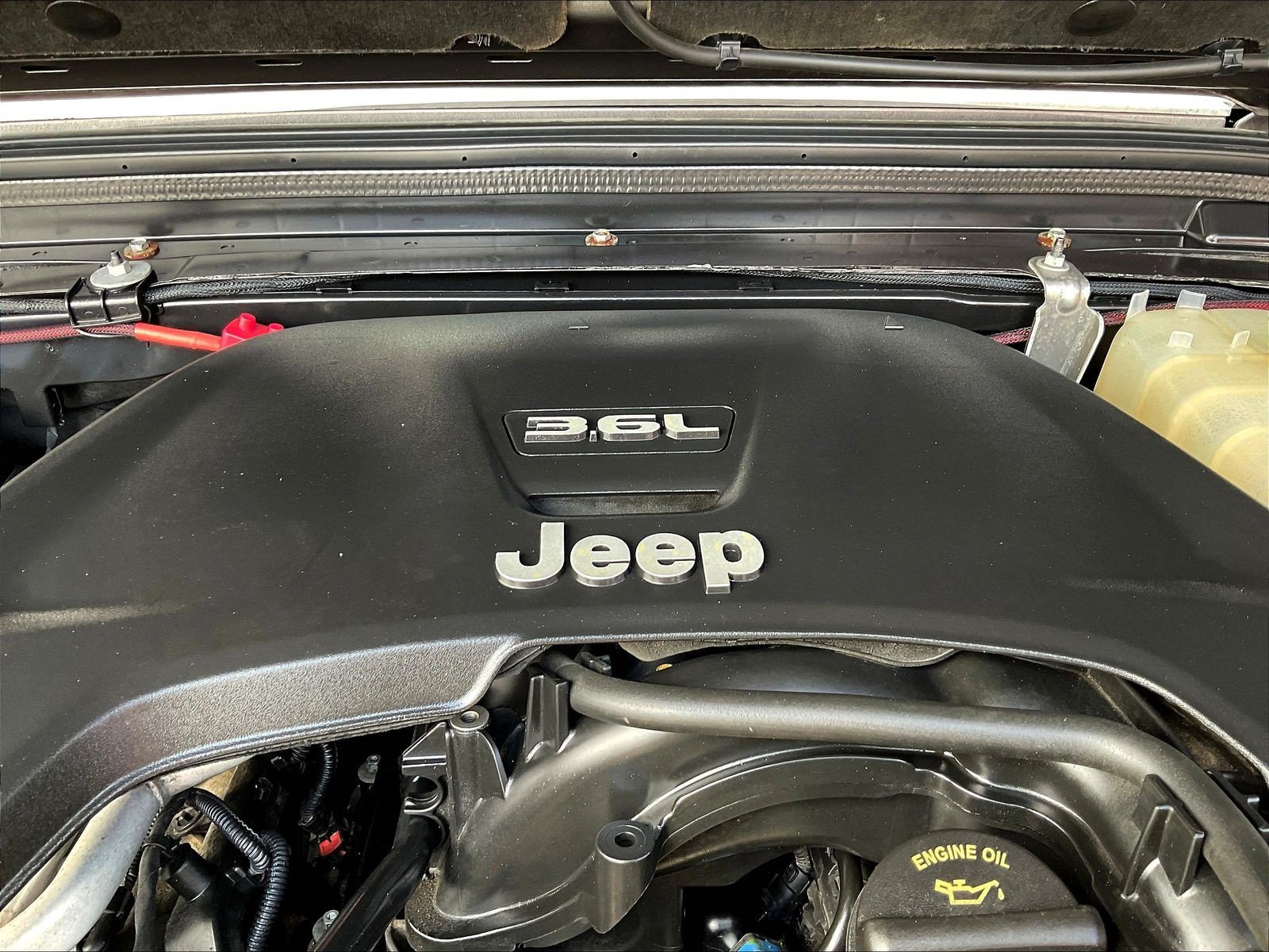 Used 2019 Jeep Wrangler Sport AWD/4WD image 29