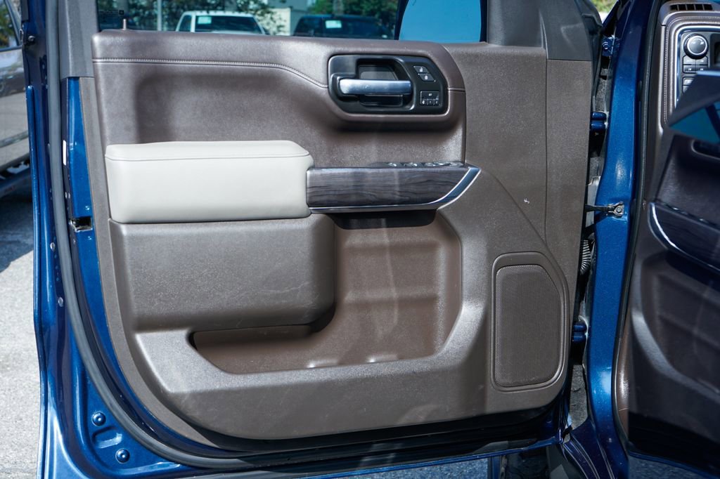 Used 2019 Chevrolet Silverado 1500 LTZ w/ LTZ Plus Package AWD/4WD image 16