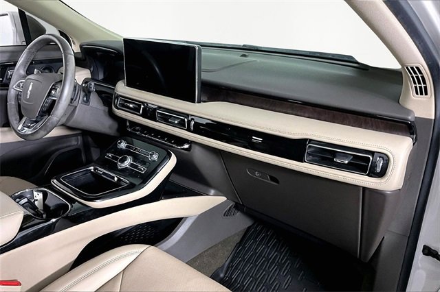 Used 2021 Lincoln Nautilus Reserve w/ Equipment Group 201A image 25