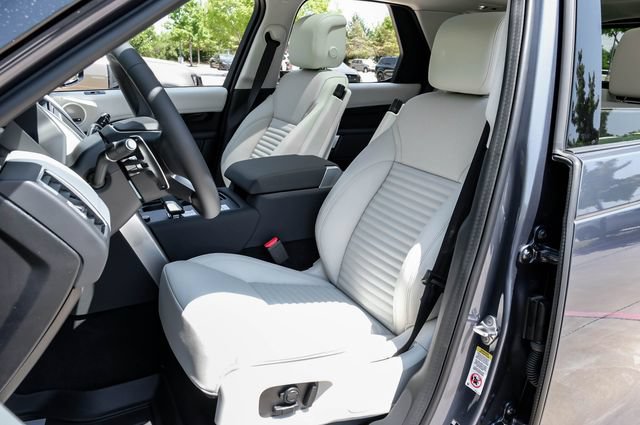 New 2026 Land Rover Discovery S AWD/4WD image 42