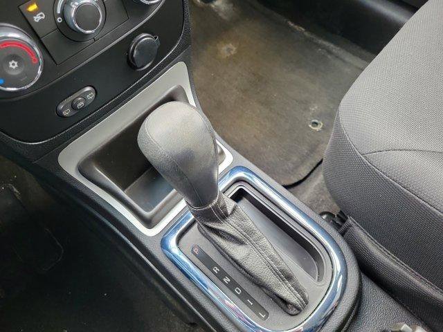 Used 2010 Chevrolet HHR LT image 24
