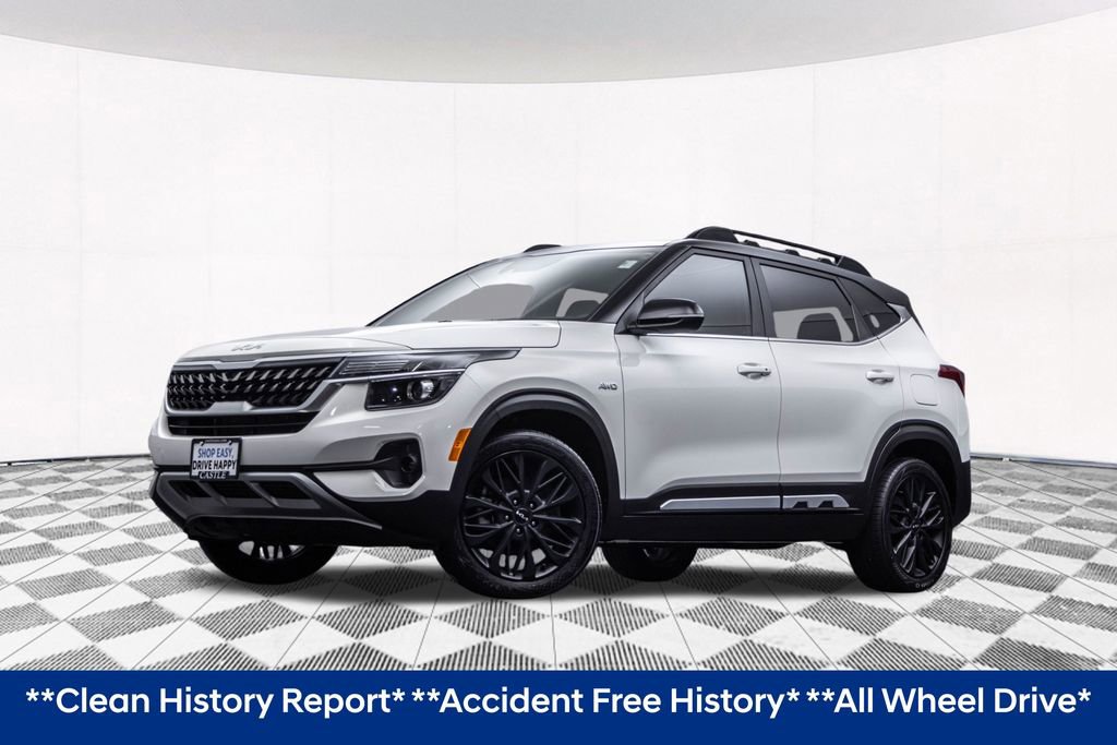 Used 2022 Kia Seltos Nightfall Edition image 2