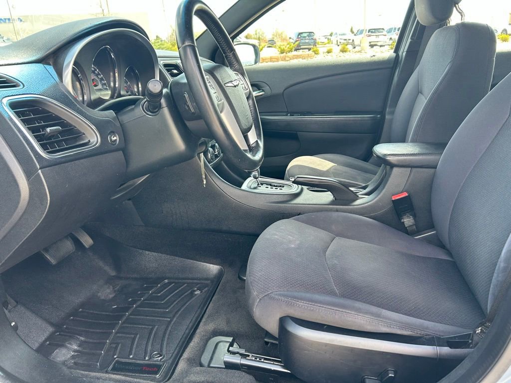Used 2012 Chrysler 200 Touring w/ Sun/Sound Group image 21