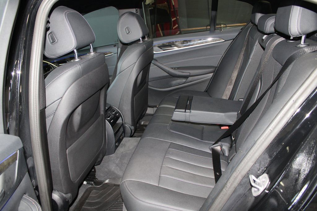 Used 2023 BMW 530i xDrive w/ Convenience Package image 20