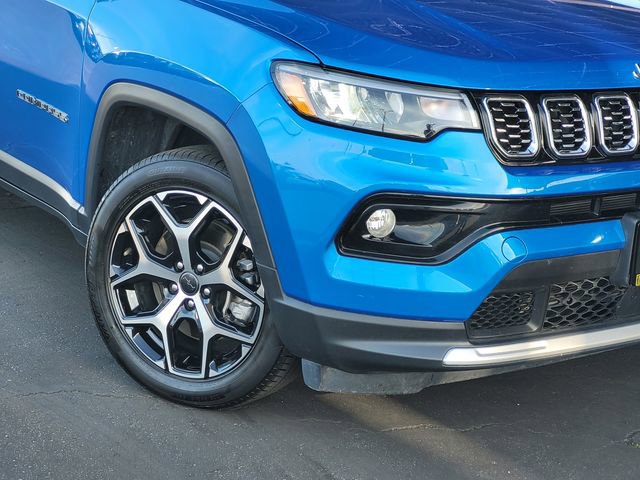 Used 2025 Jeep Compass Limited image 3