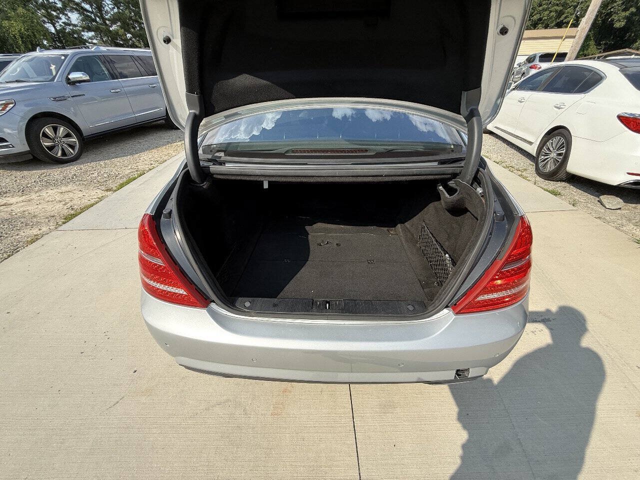 Used 2010 Mercedes-Benz S 550 image 6