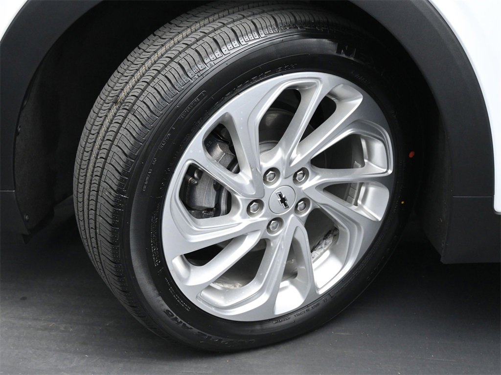 Used 2023 Chevrolet Bolt EUV LT image 19