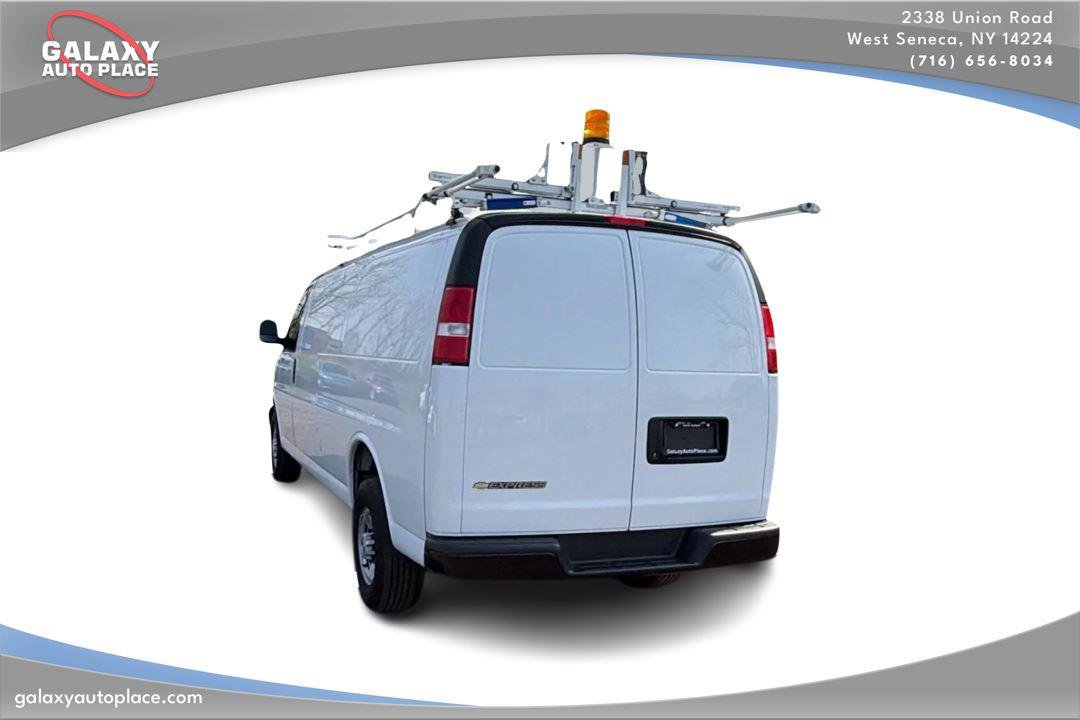 Used 2023 Chevrolet Express 2500 Extended w/ Driver Convenience Package RWD image 7