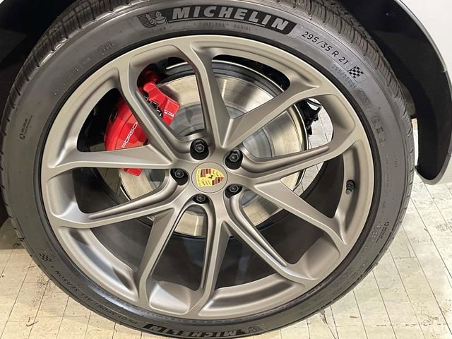 New 2026 Porsche Macan GTS image 12