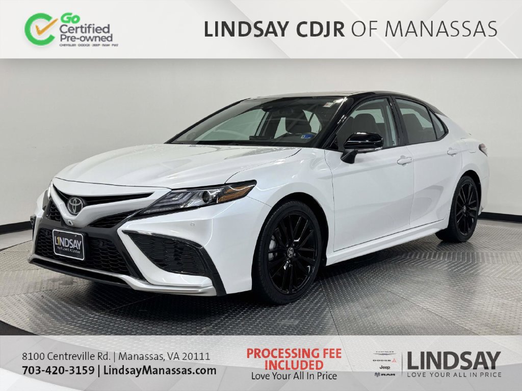 Used 2024 Toyota Camry XSE w/ Navigation Package FWD image 4