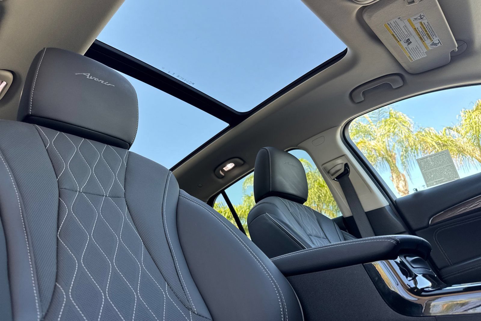 Certified 2023 Buick Envision Avenir AWD/4WD image 18