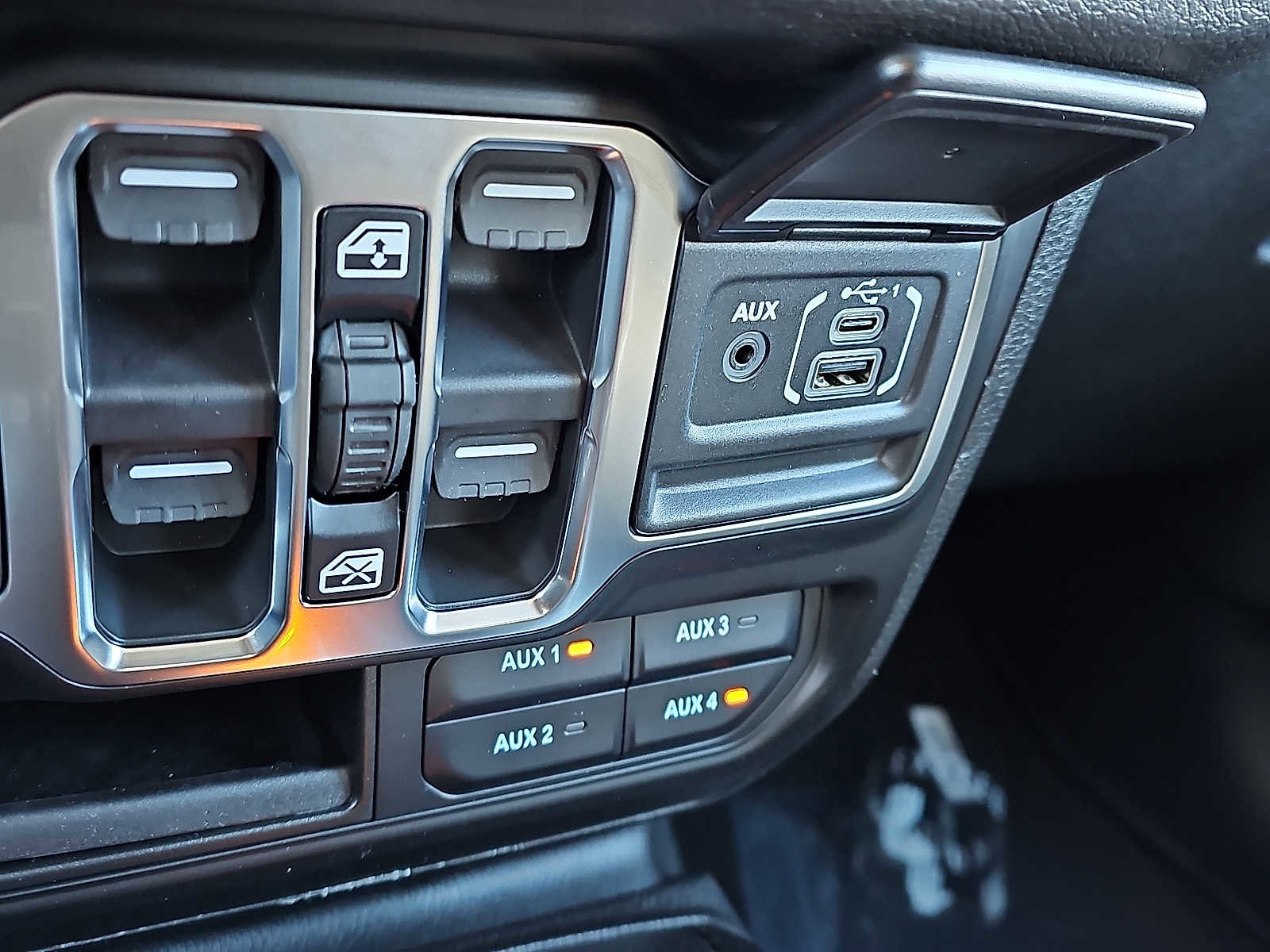 New 2026 Jeep Wrangler Unlimited Sport AWD/4WD image 15