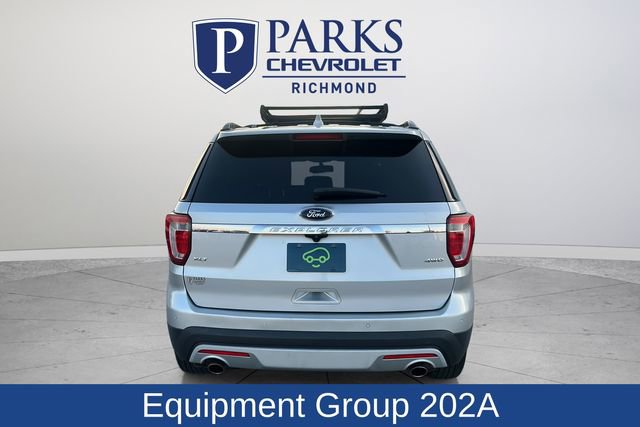 Used 2017 Ford Explorer XLT w/ Equipment Group 202A image 6