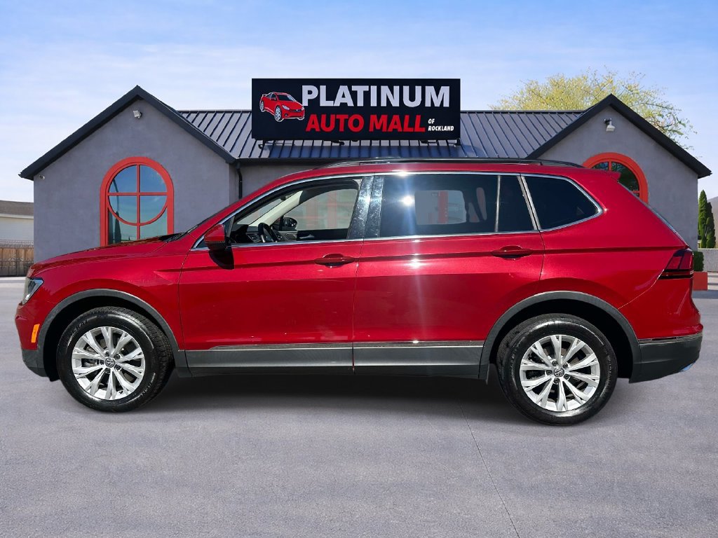 Used 2018 Volkswagen Tiguan SE w/ Panoramic Sunroof Package AWD/4WD image 6