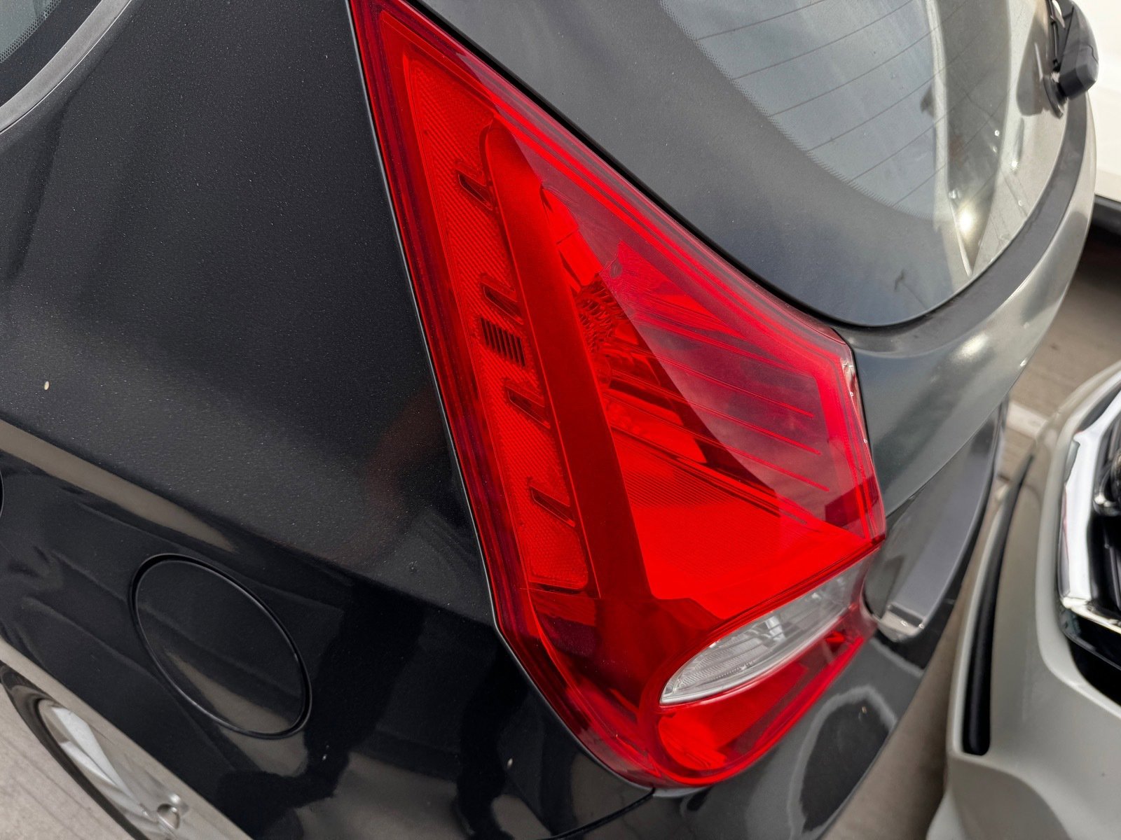 Used 2014 Hyundai Accent SE image 7