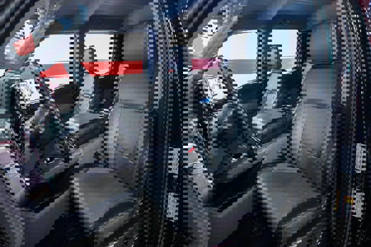 Used 2023 Ford F150 Lariat w/ Trailer Tow Package image 10