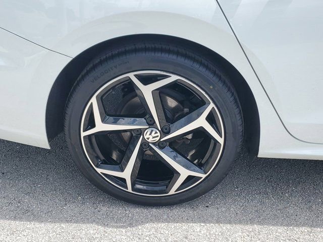 Used 2021 Volkswagen Passat 2.0T R-Line image 5