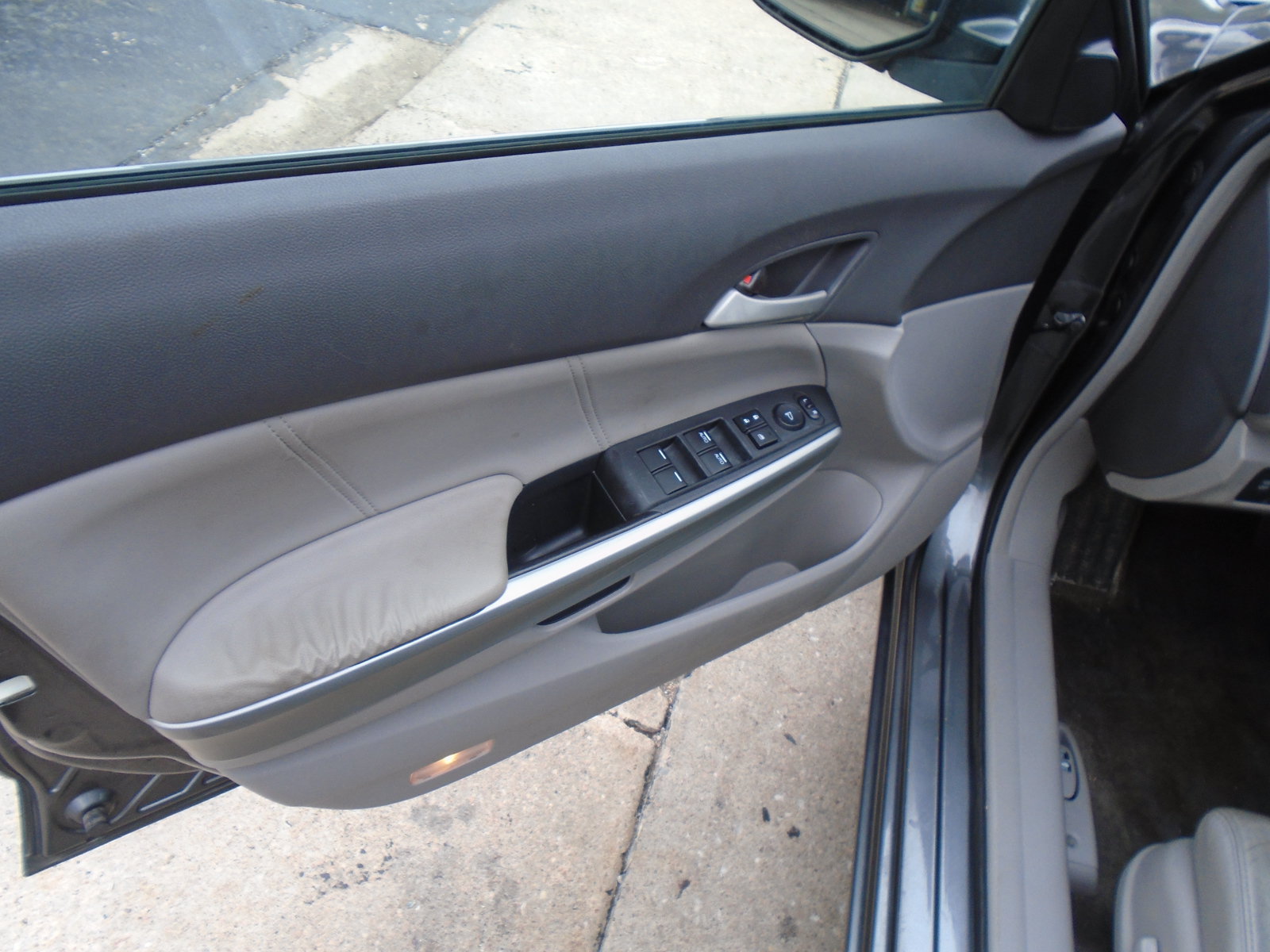 Used 2009 Honda Accord EX-L image 19