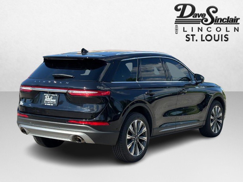 Certified 2022 Lincoln Corsair Reserve w/ Equipment Group 201A AWD/4WD image 3