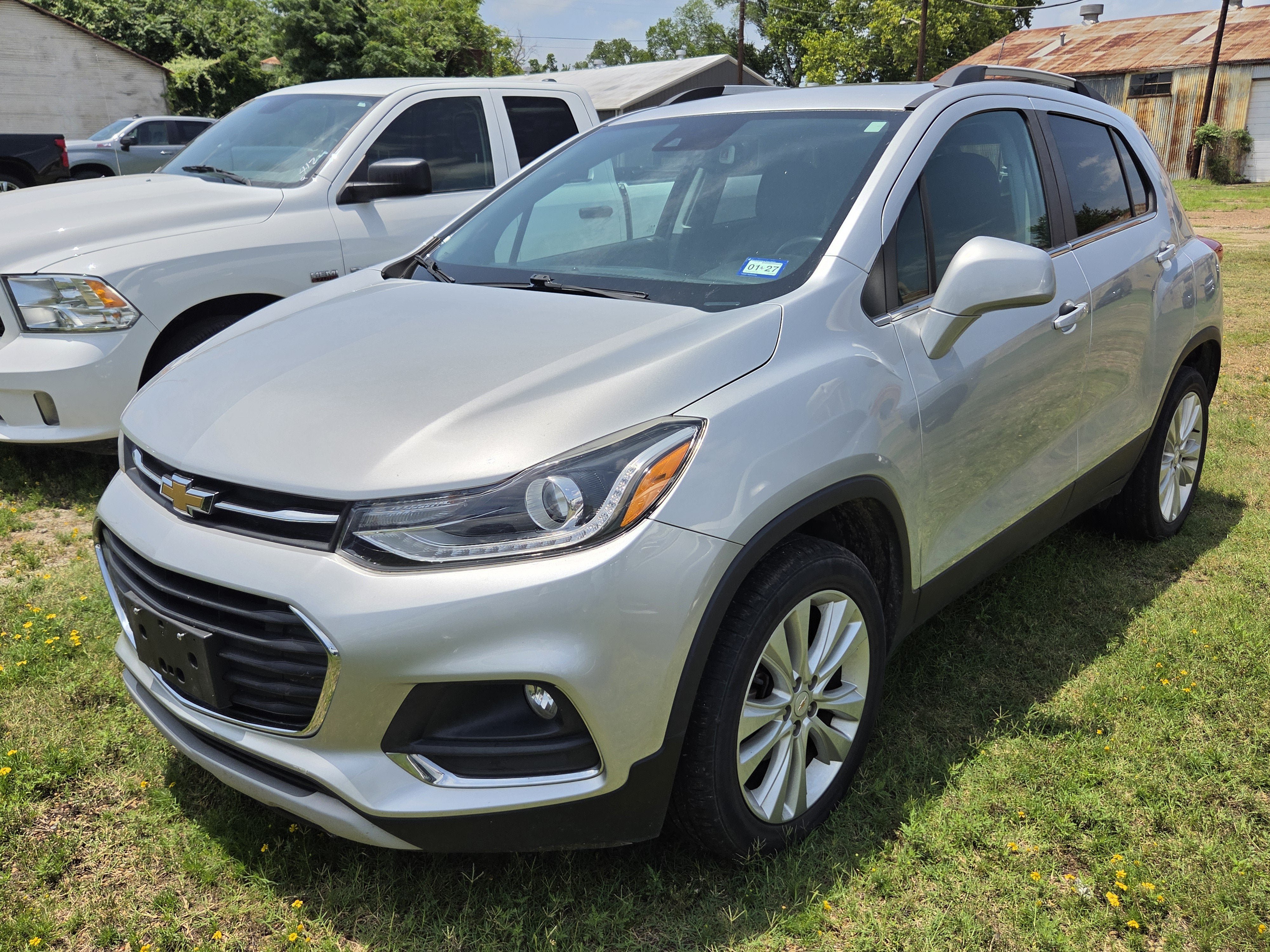 Used 2020 Chevrolet Trax Premier AWD/4WD image 1