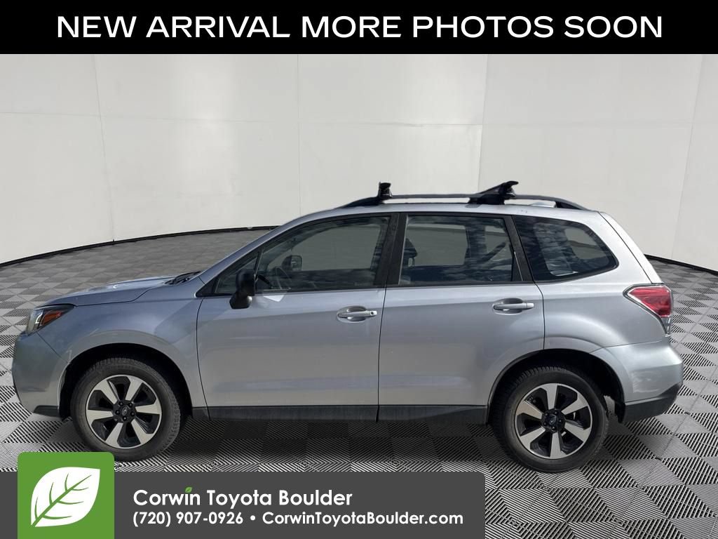 Used 2017 Subaru Forester 2.5i w/ Alloy Wheel Package AWD/4WD image 4