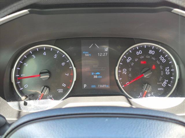 Used 2022 Toyota RAV4 XLE w/ Convenience Package FWD image 3