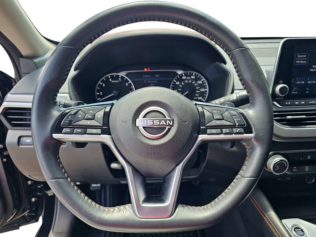 Used 2023 Nissan Altima 2.5 SR FWD image 19