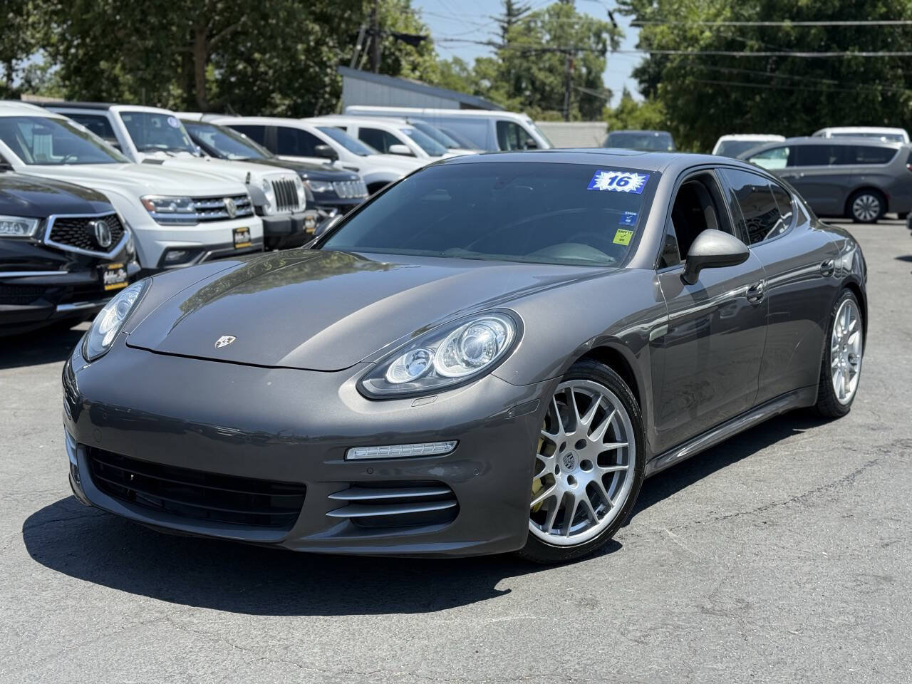 Used 2016 Porsche Panamera Edition RWD image 1