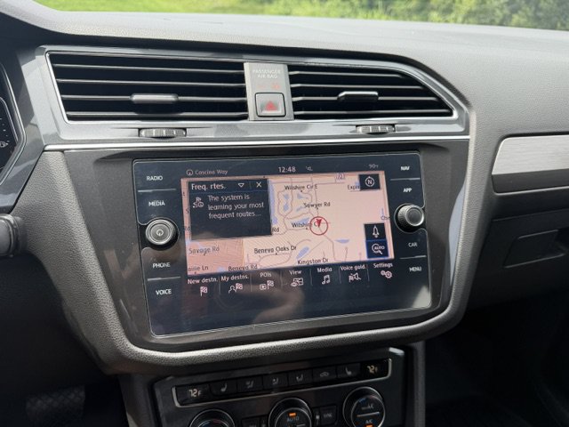 Used 2019 Volkswagen Tiguan SEL FWD image 22
