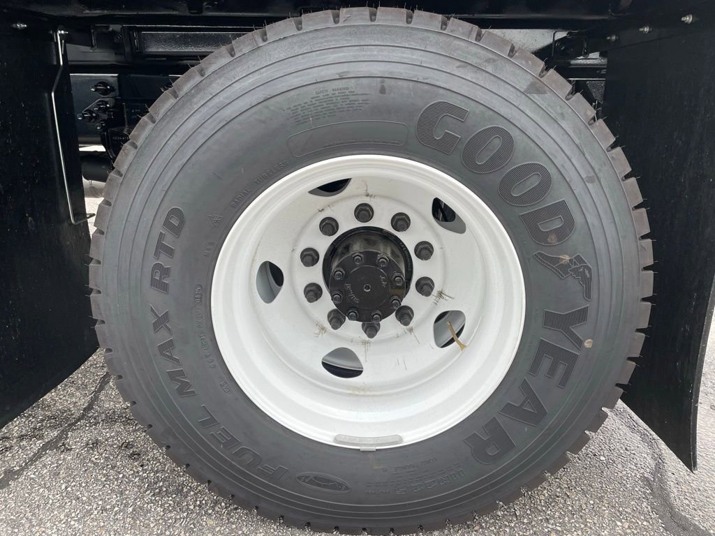 New 2025 Ford F650 2WD Regular Cab Super Duty image 5