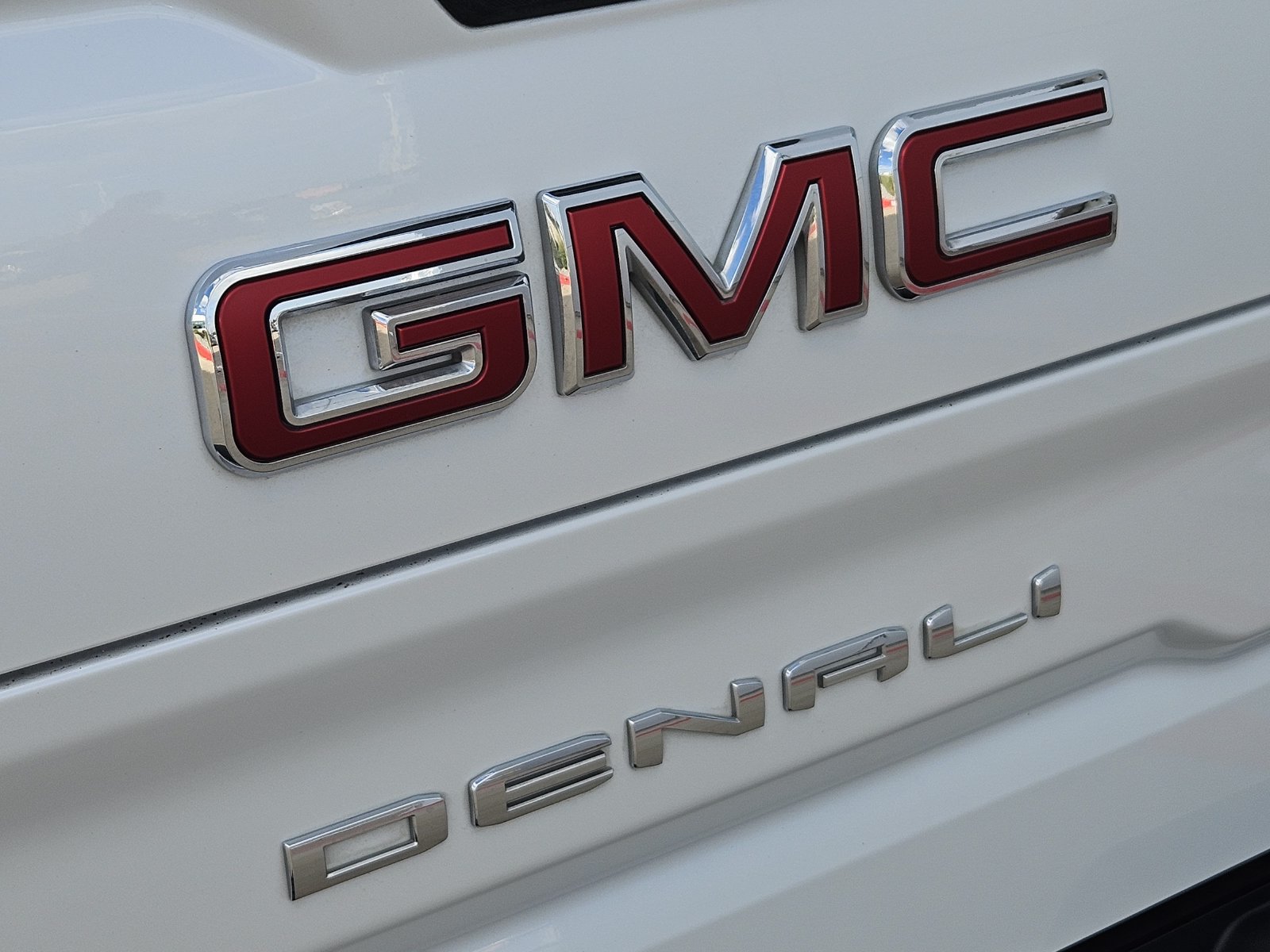 Certified 2019 GMC Sierra 1500 Denali w/ Denali Ultimate Package AWD/4WD image 16