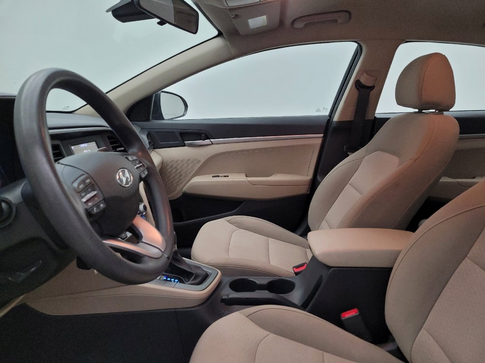 Used 2020 Hyundai Elantra SE image 17