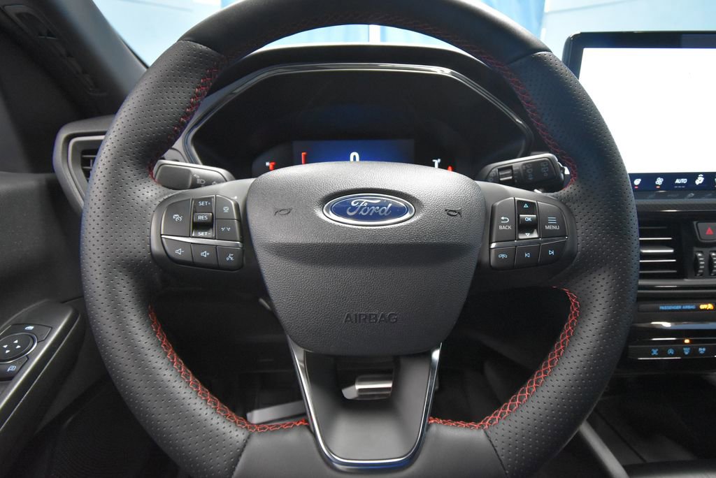 Used 2024 Ford Escape ST-Line w/ Tech Pack #1 image 11