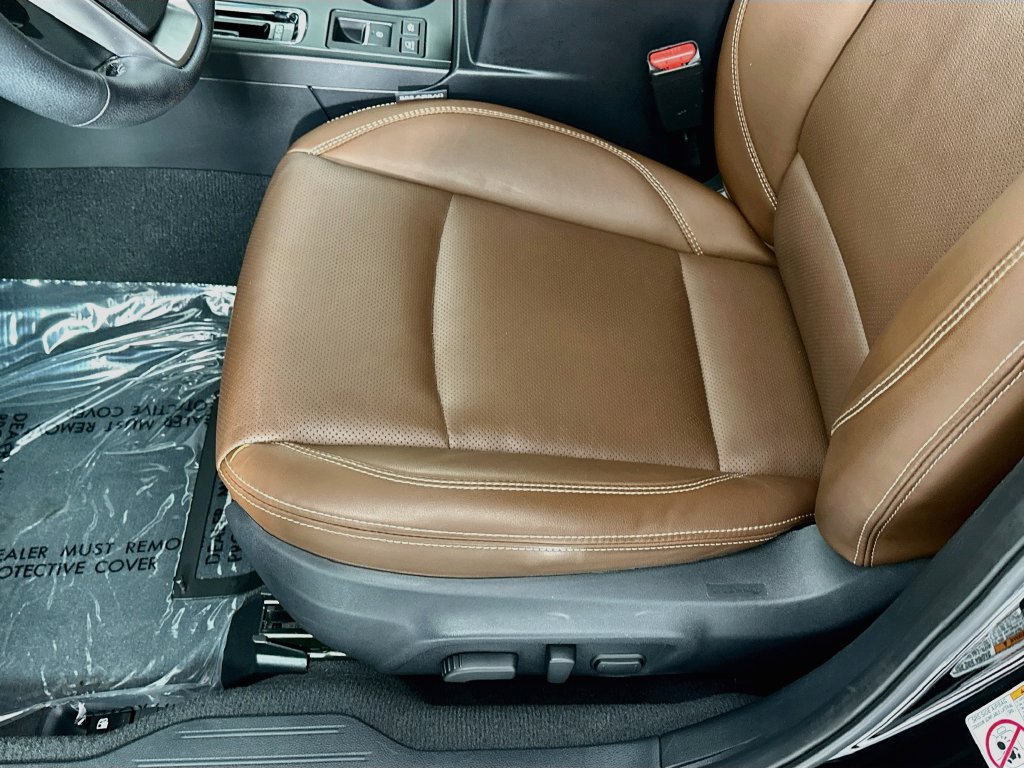 Used 2019 Subaru Outback 3.6R Touring AWD/4WD image 22
