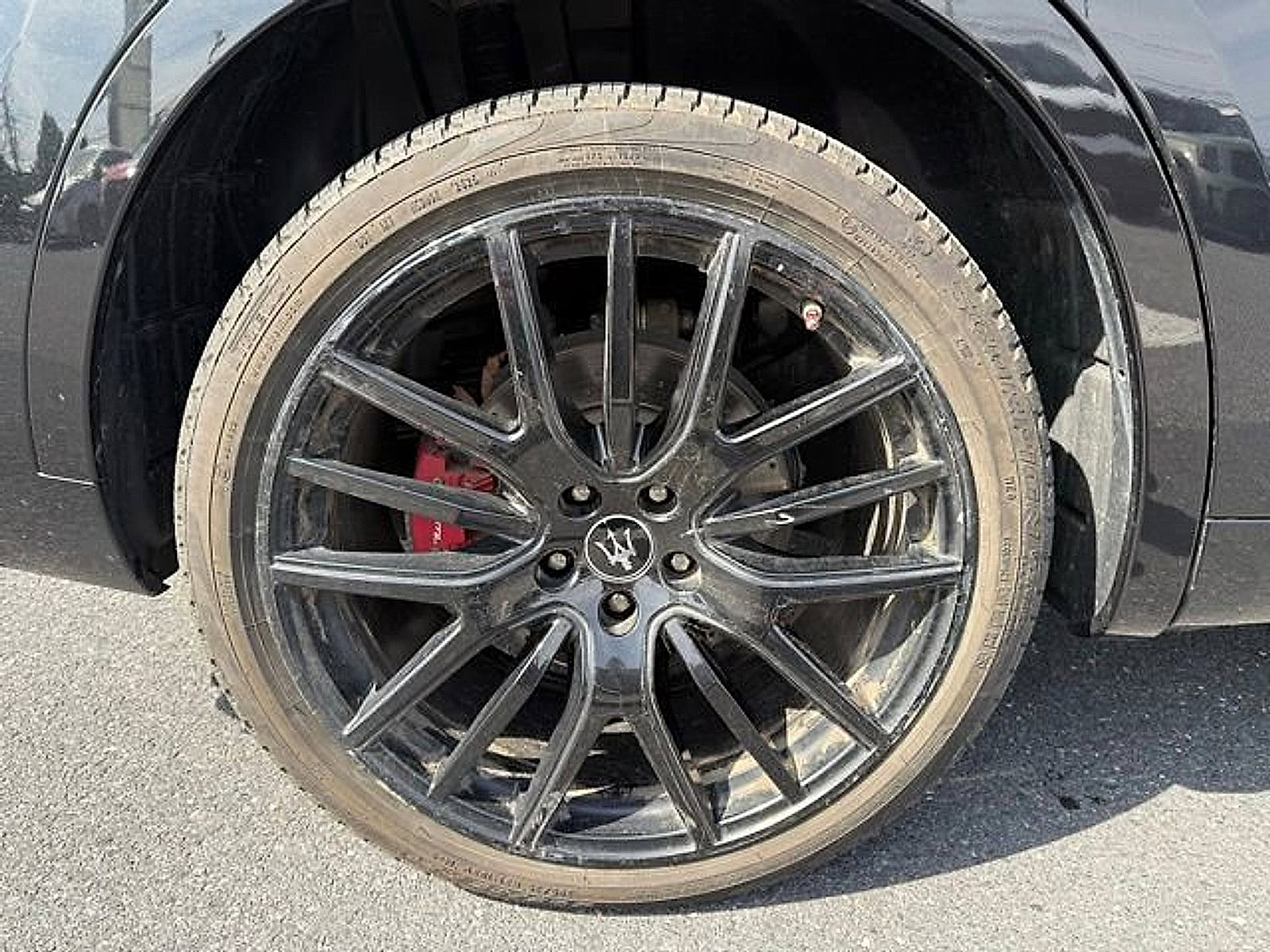 Used 2021 Maserati Levante GTS image 28