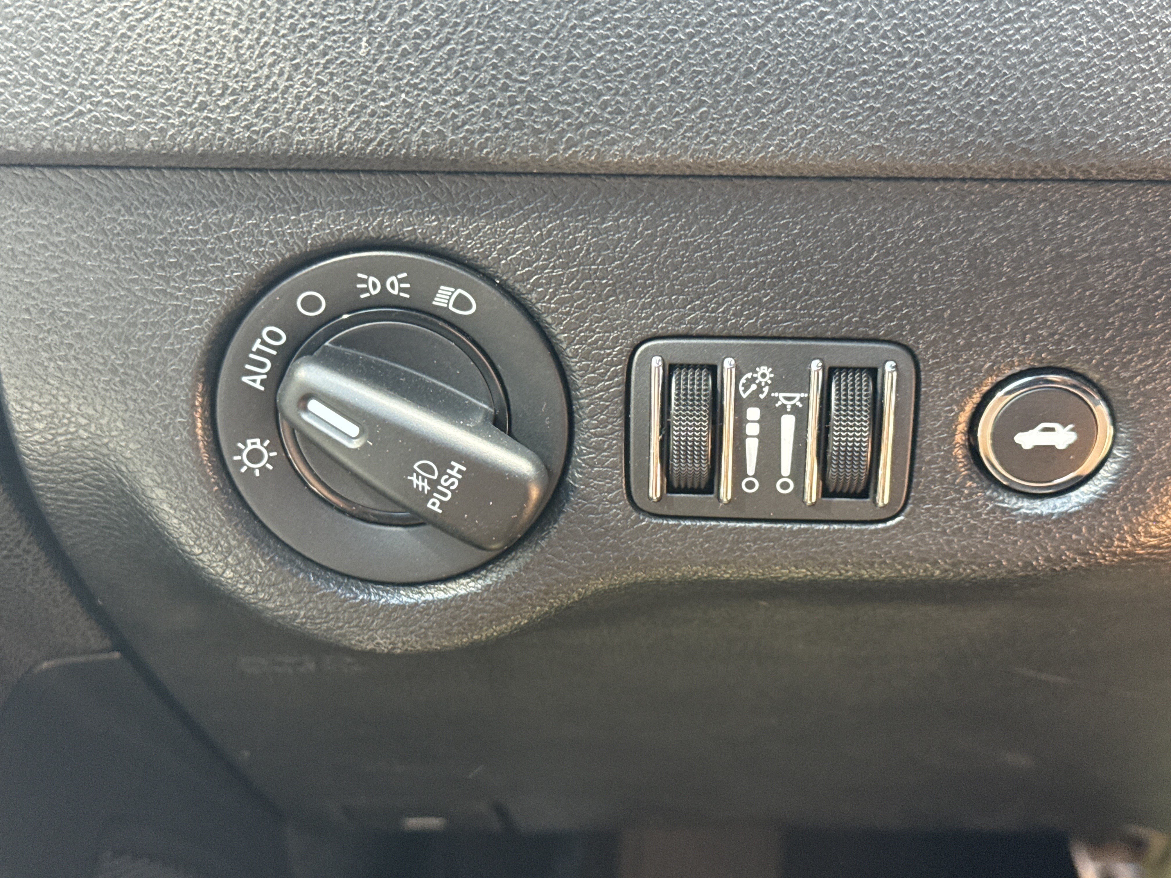 Used 2020 Dodge Charger Scat Pack RWD image 14