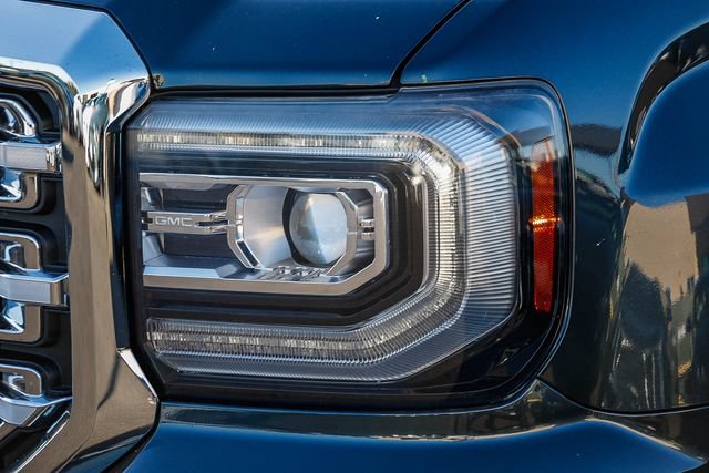 Used 2018 GMC Sierra 1500 SLT AWD/4WD image 8