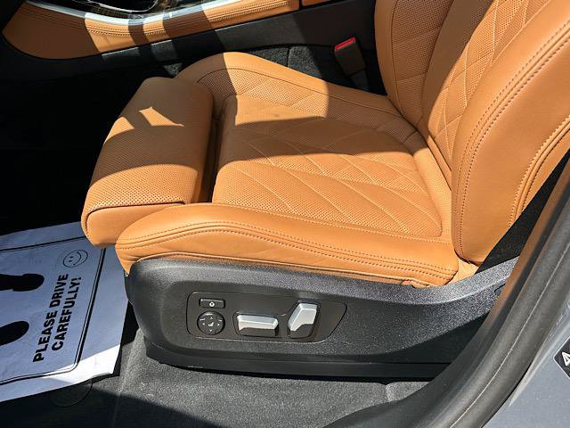 Used 2024 BMW X5 xDrive40i w/ Premium Package AWD/4WD image 15