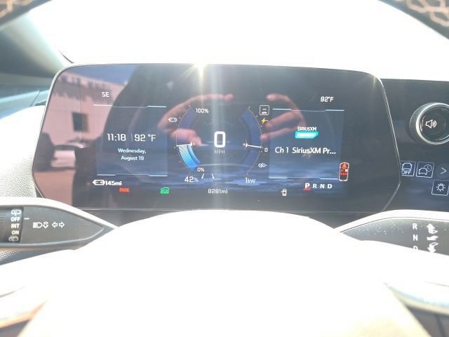 Used 2024 Chevrolet Equinox EV LT FWD image 14