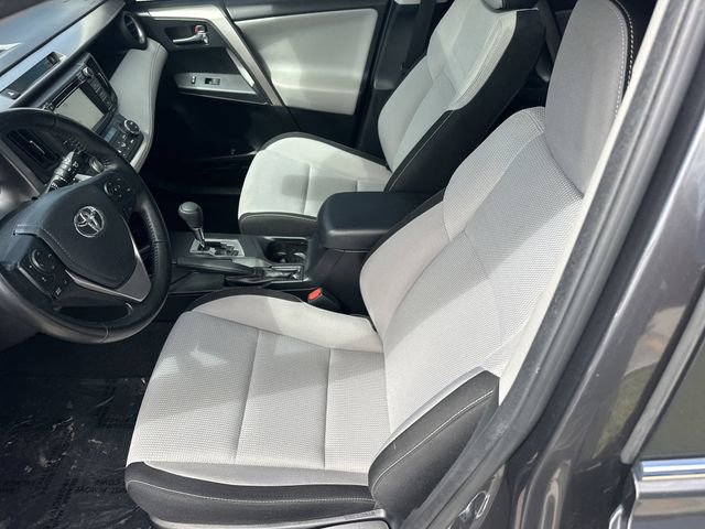 Used 2018 Toyota RAV4 XLE image 12