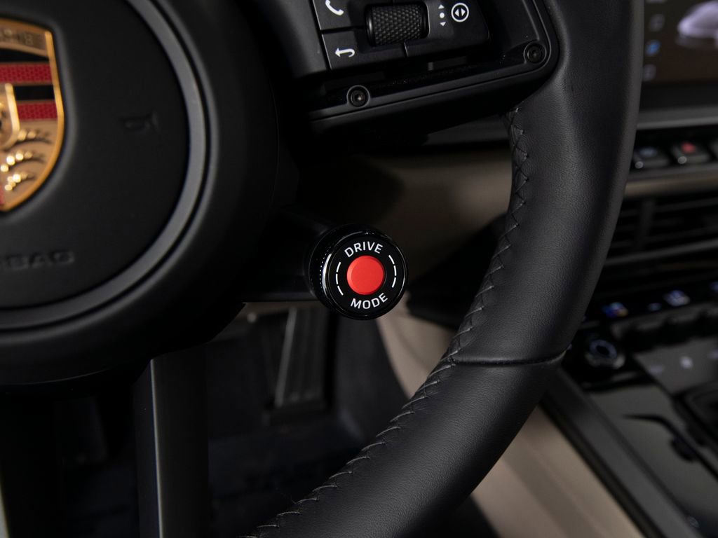 Certified 2025 Porsche 911 Carrera RWD image 24