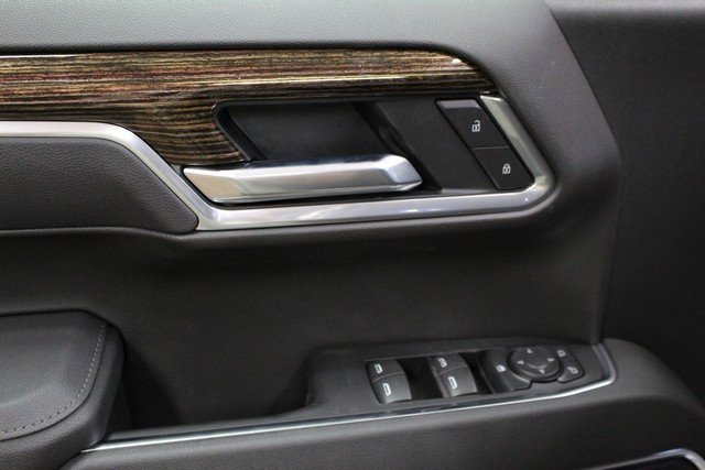 New 2026 GMC Sierra 1500 Elevation image 16