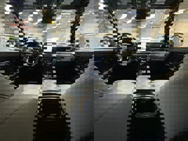 Used 2025 Toyota Tacoma SR5 image 21