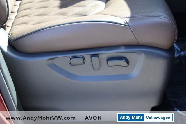 Used 2024 Nissan Armada Platinum w/ Captain's Chairs Package image 21