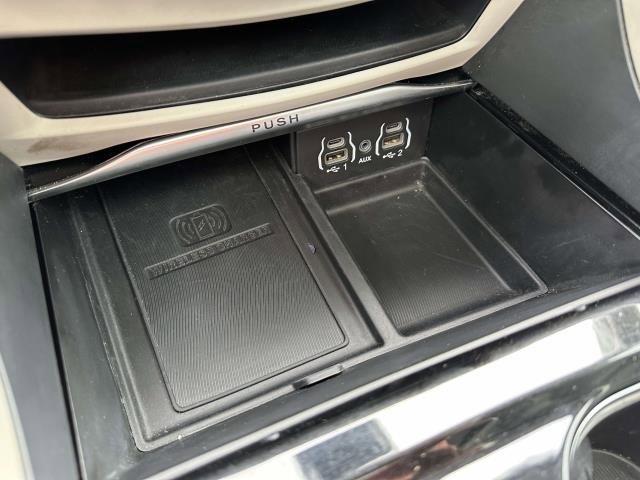 Used 2023 Chrysler Pacifica Limited image 23