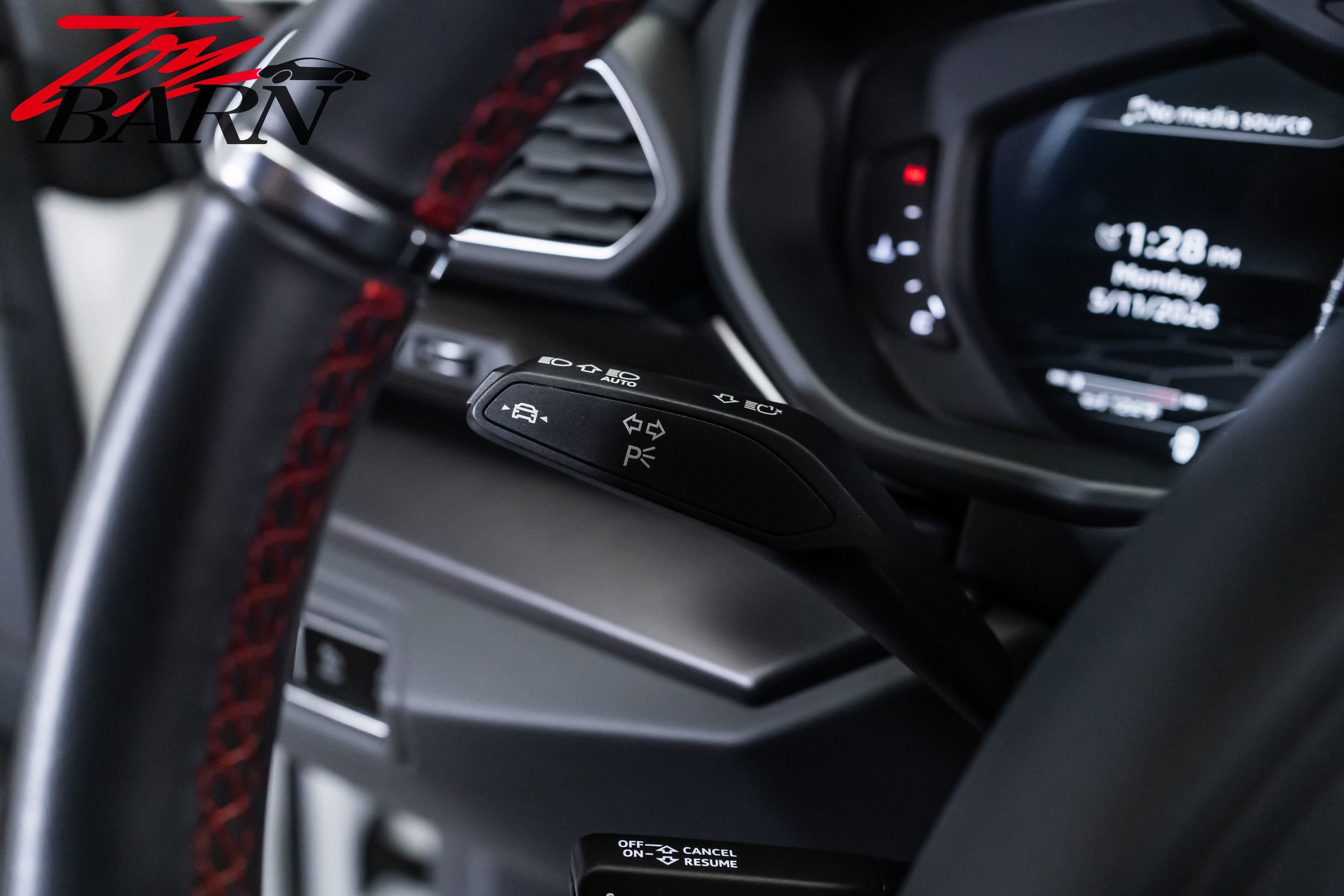 Used 2022 Lamborghini Urus AWD/4WD image 40