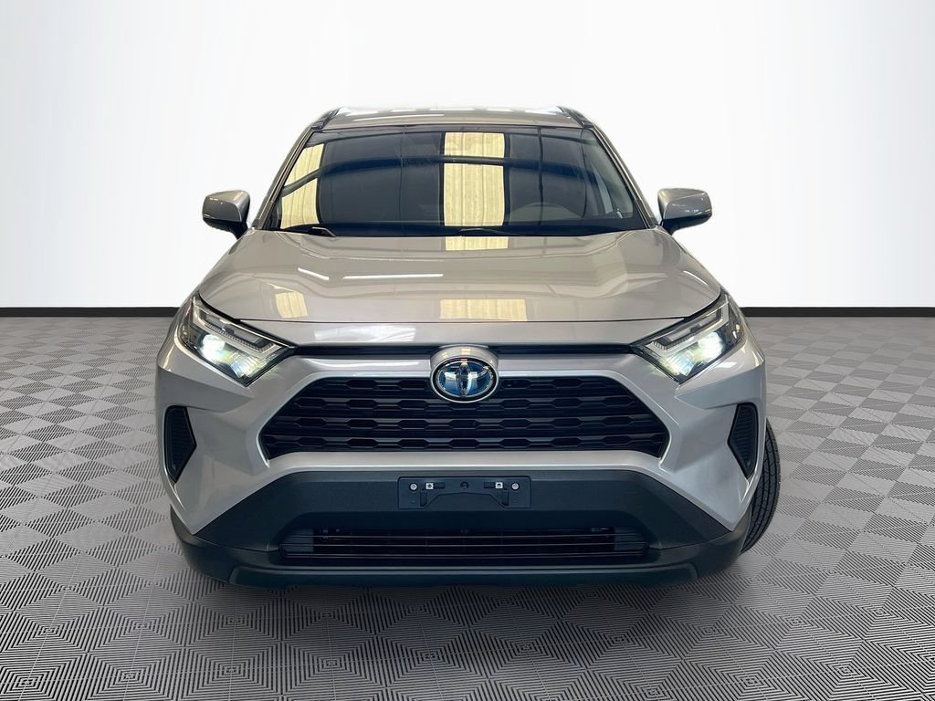 Used 2024 Toyota RAV4 LE AWD/4WD image 2