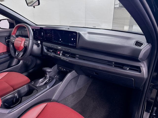 New 2025 Kia K4 GT-Line w/ GT-Line Premium Package FWD image 32